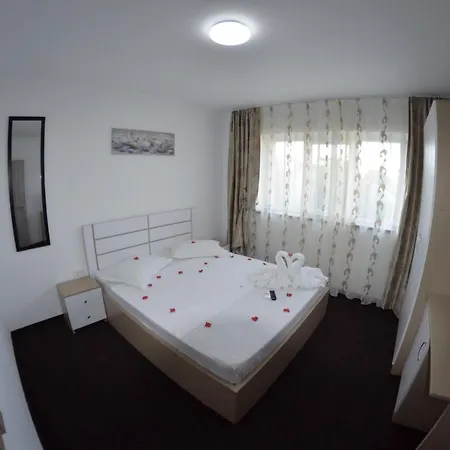 Apartament Razvan *