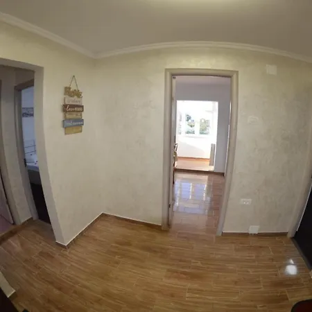 Apartament Razvan